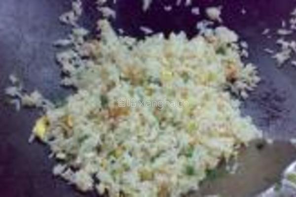 蟹子虾米蛋炒饭的做法图解11