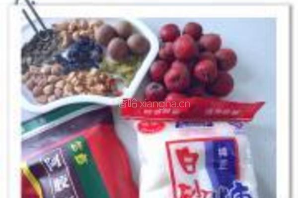 八宝炒红果的做法图解1