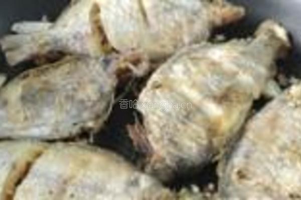 蒜烧香菇鱼的做法图解9
