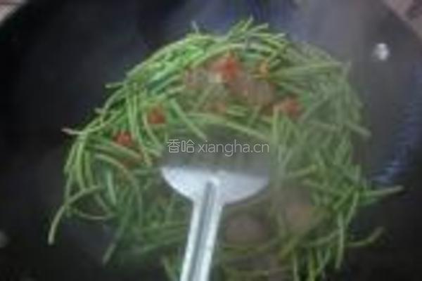 藜蒿炒腊肉的做法图解7