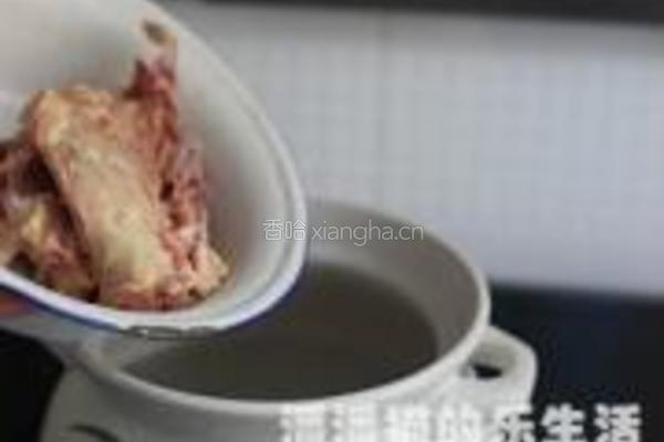 鸡汤虾肉馄饨的做法图解2