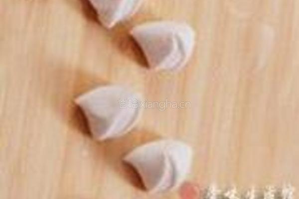 鱿鱼干韭菜鸭蛋水饺的做法图解4