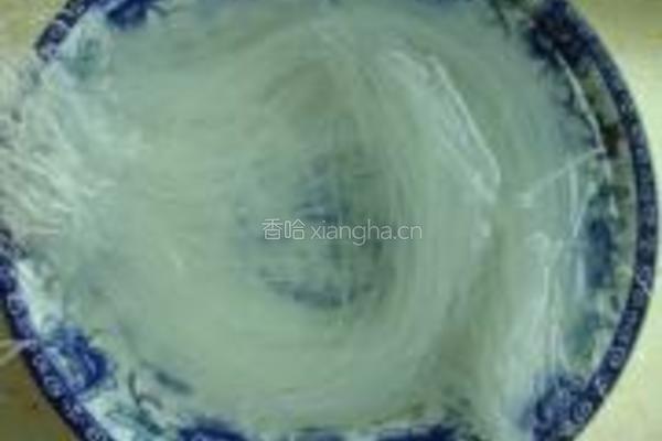 海藻芽拌粉丝的做法图解3