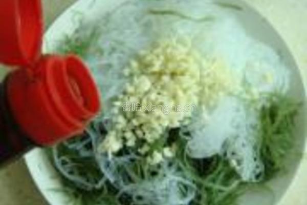 海藻芽拌粉丝的做法图解5