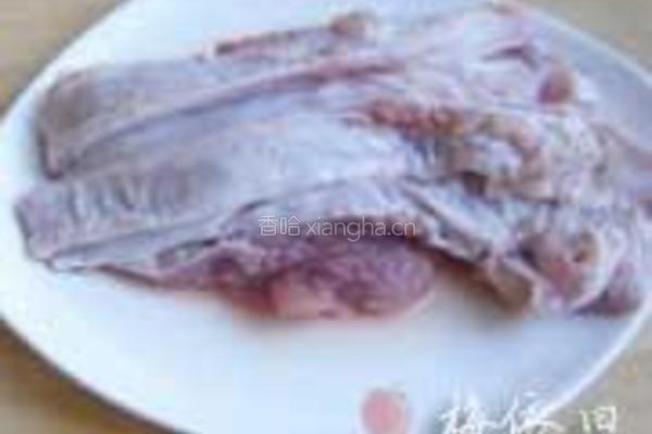 板栗烧牛肉的做法图解1