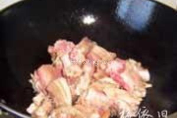 板栗烧牛肉的做法图解5