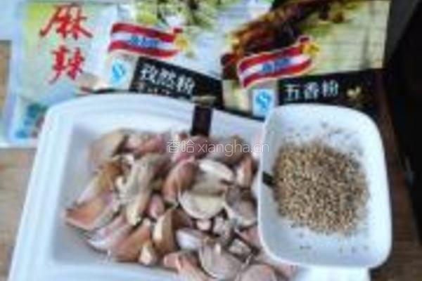 孜然大蒜的做法图解1
