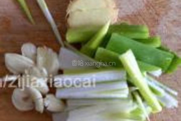 红烧带鱼的做法图解2