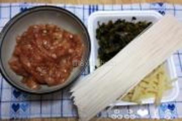 雪菜肉丝面的做法图解1