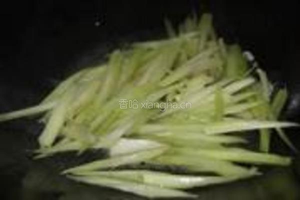 芹菜炒栗子的做法图解7