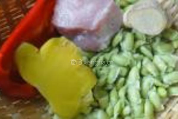榨菜肉丝炒毛豆的做法图解1