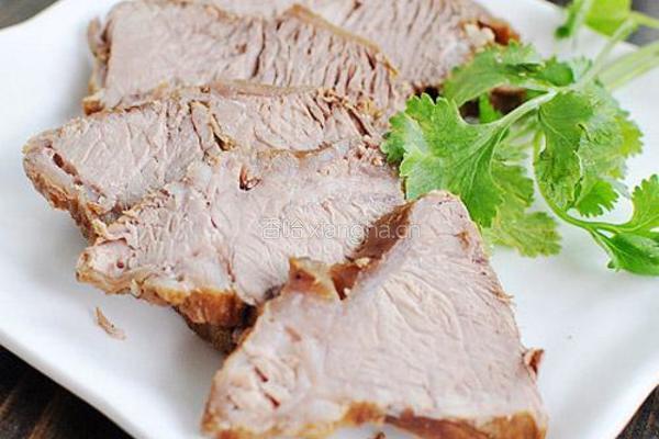 卤牛肉
