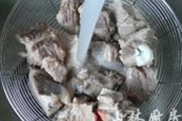 春笋排骨咸肉汤的做法图解4