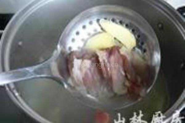 春笋排骨咸肉汤的做法图解7