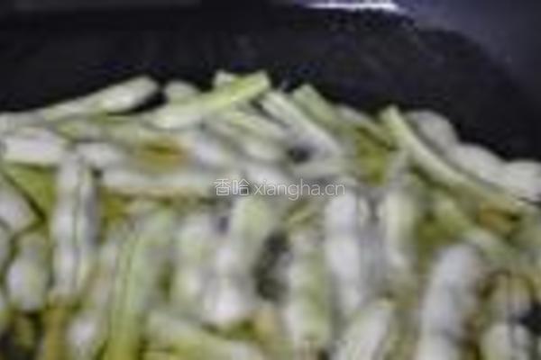 干煸芸豆的做法图解3