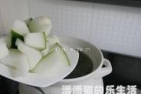 薏米冬瓜排骨汤的做法图解6
