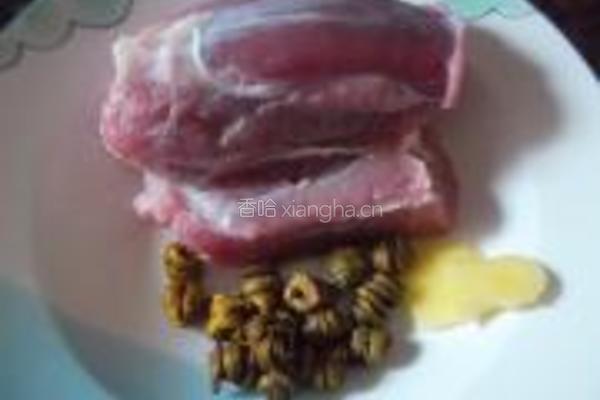 石斛炖瘦肉汤的做法图解1