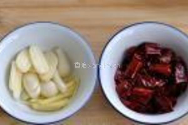 酸豆角炒排骨的做法图解13