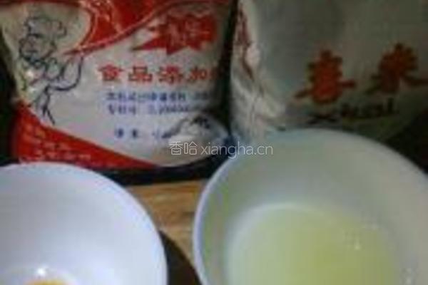 自制桃酥的做法图解1