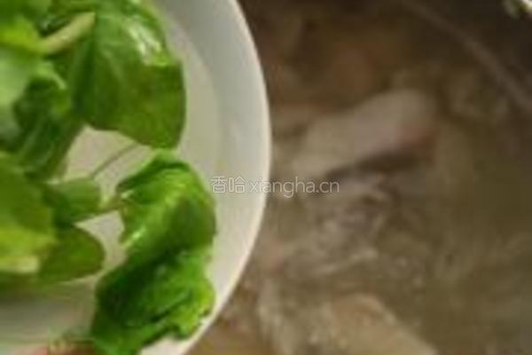 鱼片豌豆尖汤的做法图解7