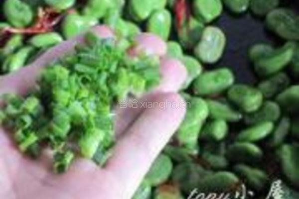 香葱爆蚕豆的做法图解6