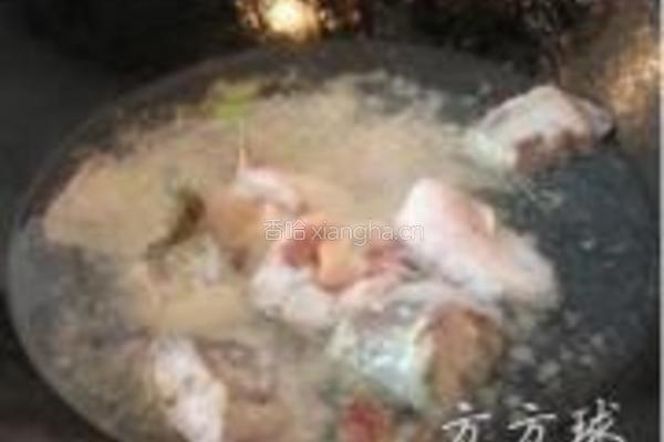 鲶鱼豆腐汤的做法图解5