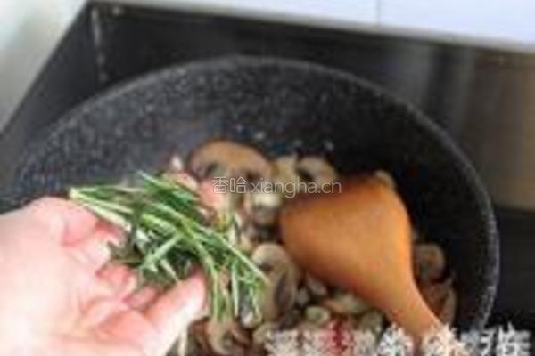 迷迭香黑椒炒杂菌的做法图解12
