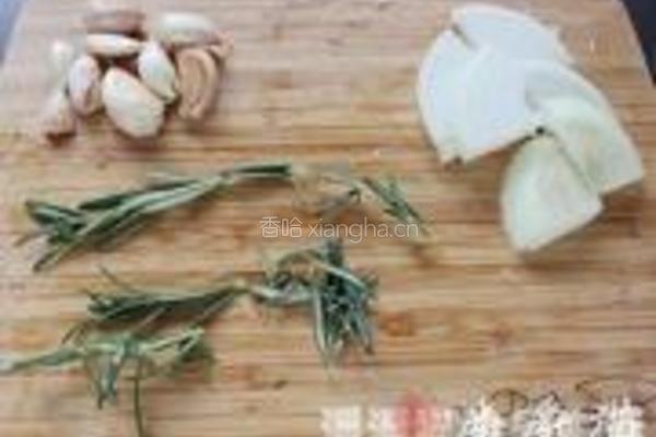 迷迭香黑椒炒杂菌的做法图解4