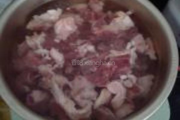 牛肉炖西红柿的做法图解2