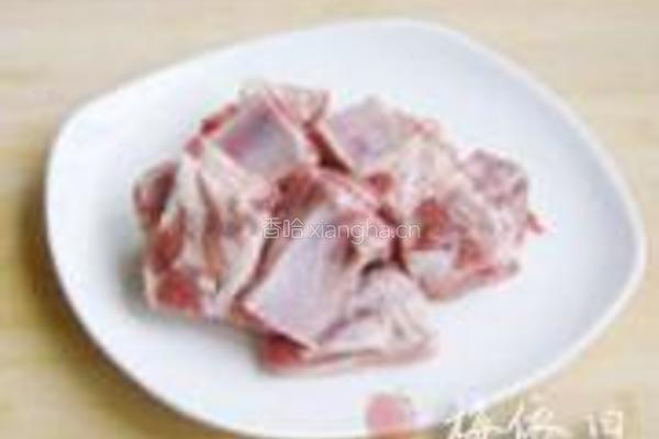 酸豇豆蒸排骨的做法图解1