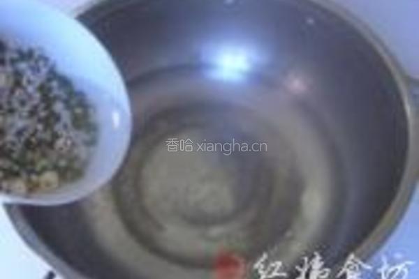 薏米莲子绿豆粥的做法图解4
