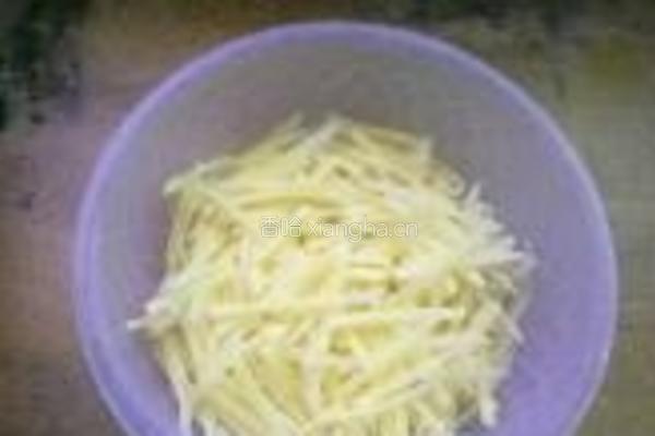 胡椒土豆饼的做法图解1