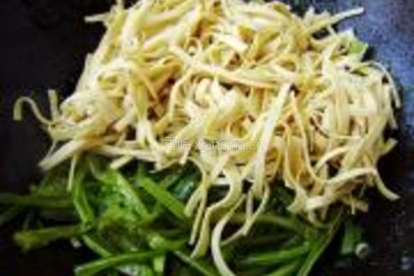 炒豆皮芹菜的做法图解4