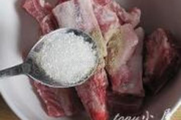 排骨酥汤的做法图解3