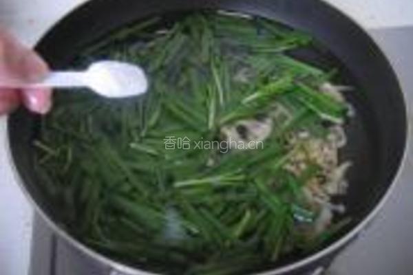 韭菜煮蛤蜊肉的做法图解4