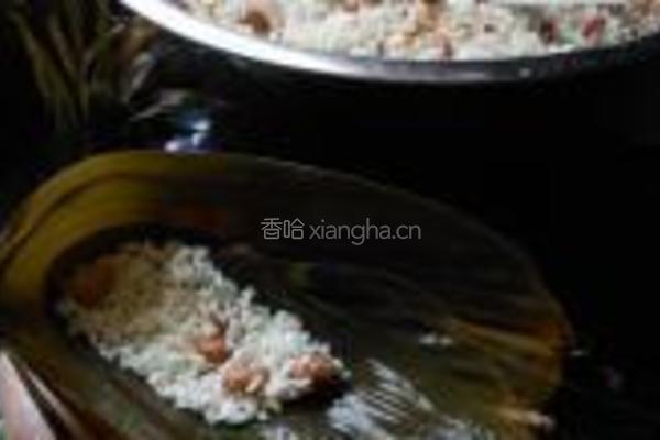 广式花生蛋黄粽的做法图解8