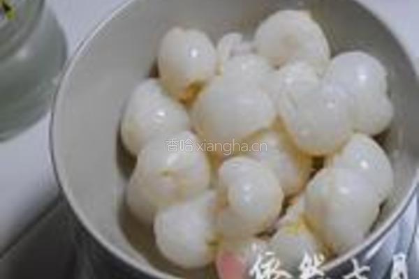 玫瑰果冻荔枝慕斯的做法图解8