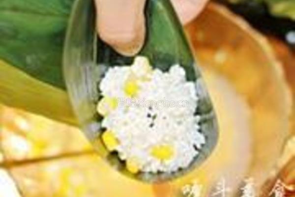 花生蜜枣粽子的做法图解12