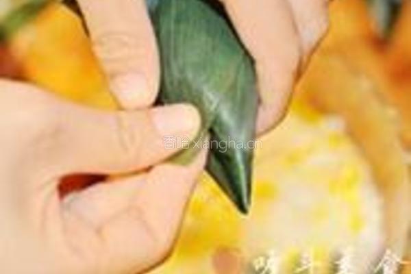花生蜜枣粽子的做法图解15