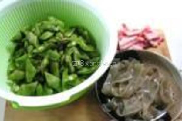 油豆角烧川粉的做法图解2