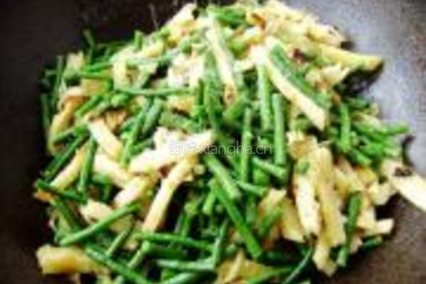 豇豆炒饼的做法图解6