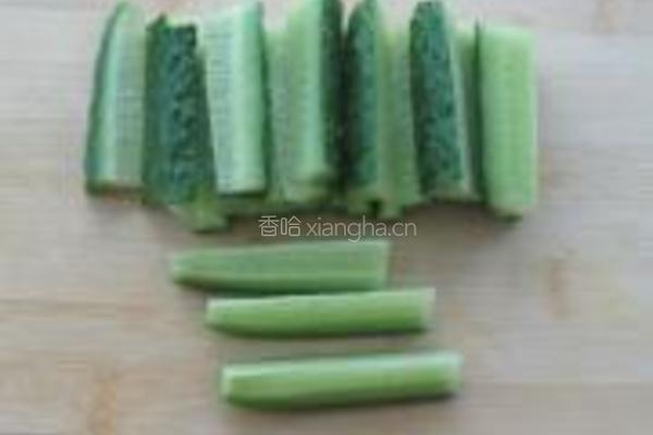 清清爽爽秘制黄瓜的做法图解2
