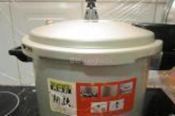 核桃杂粮番薯粥的做法图解8