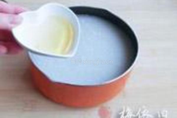 茯苓杏仁奶茶的做法图解3