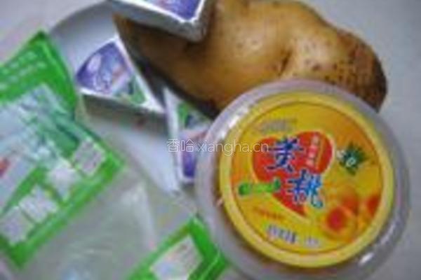 土豆水果拼的做法图解1