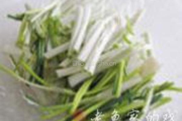 荞菜炒卤猪耳的做法图解5