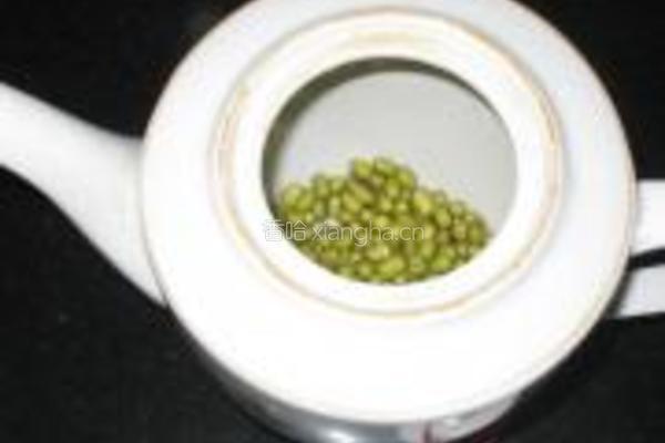 我用茶壶发绿豆芽的做法图解2