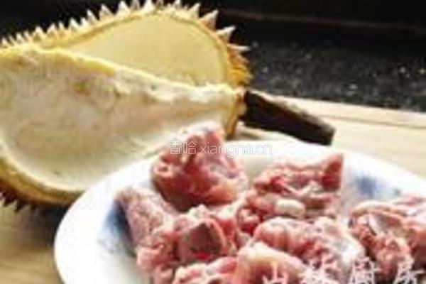 榴莲壳排骨汤的做法图解1