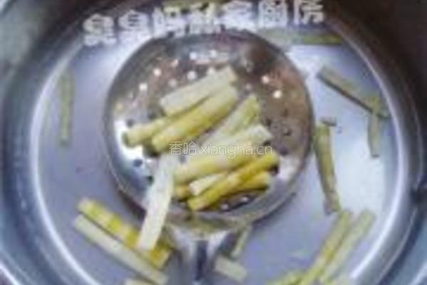 蜀香带鱼的做法图解3