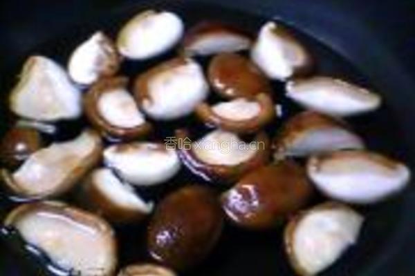 香菇西兰花的做法图解3